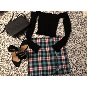 PLAID MINI SKIRT WITH ZIPPER ON FRONT
